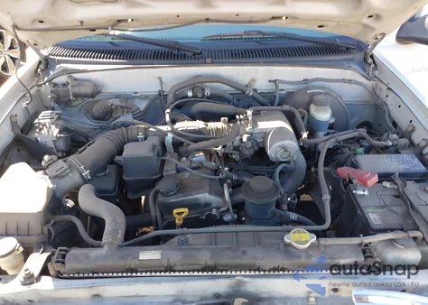 2004 Toyota Tacoma z USA, uszkodzony, nr VIN 5TEVL52N14Z365294